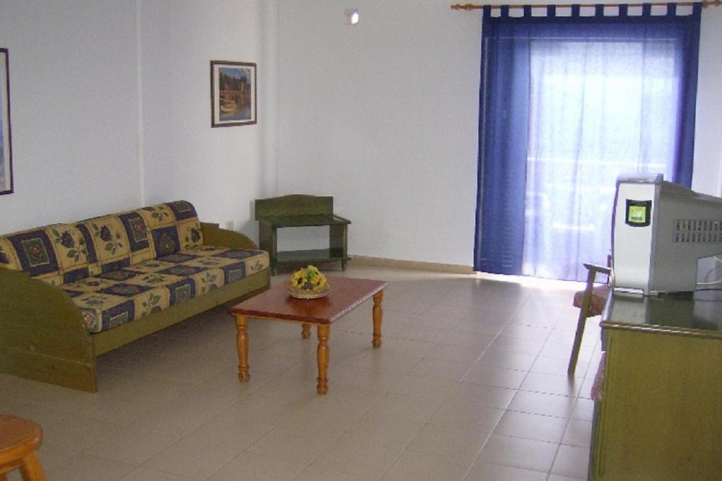 Apartamentos Alondras Park 코스타델실렌시오 객실 사진